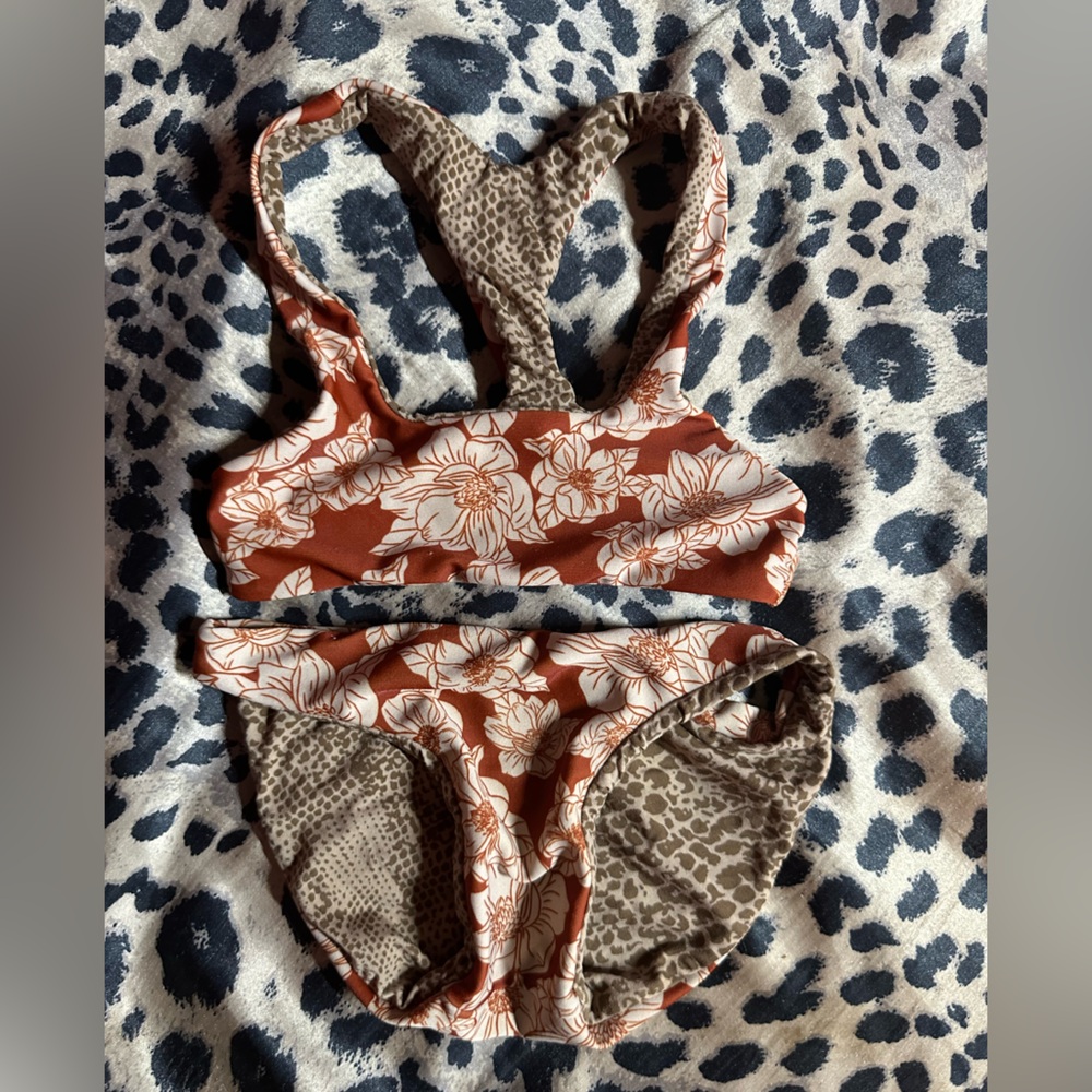 HONEY ACACIA Rust Magnolia 2 Piece